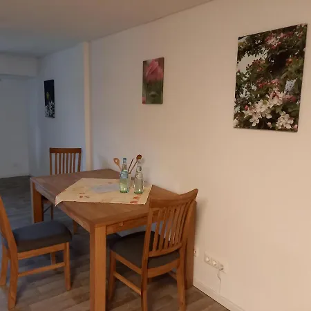 Wollroeder Krug Inn *