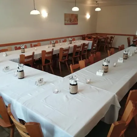 Wollröder Krug * Guxhagen