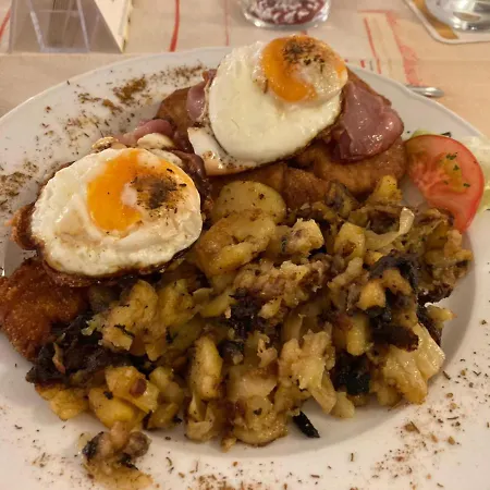 Wollröder Krug * Guxhagen