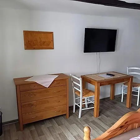 Inn Wollroeder Krug *