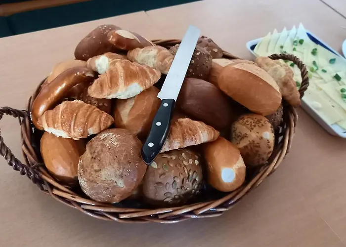 Wollroeder Krug * Guxhagen